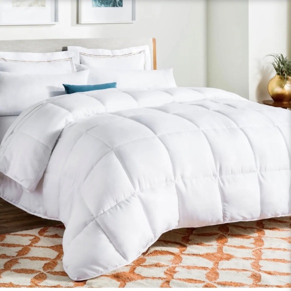 Linenspa All-Season Down Alternative Quilted Comforter - White- Full Size. - Picture 1 of 7